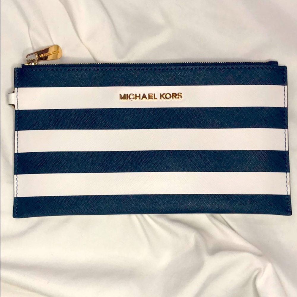 Michael Kors wristlet